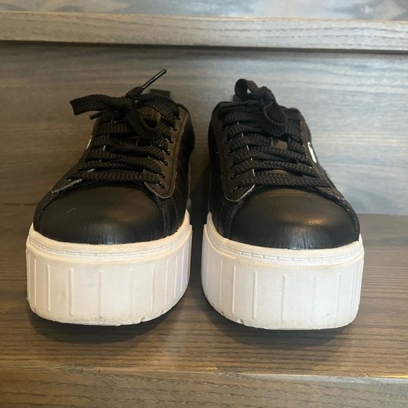 Puma Mayze Black Leather Platform Sneaker Size 8 - Picture 5 of 9